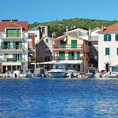 2 Bedroom Cozy In Apartment Vodice