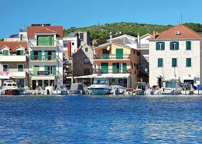 2 Bedroom Cozy In Lägenhet Vodice